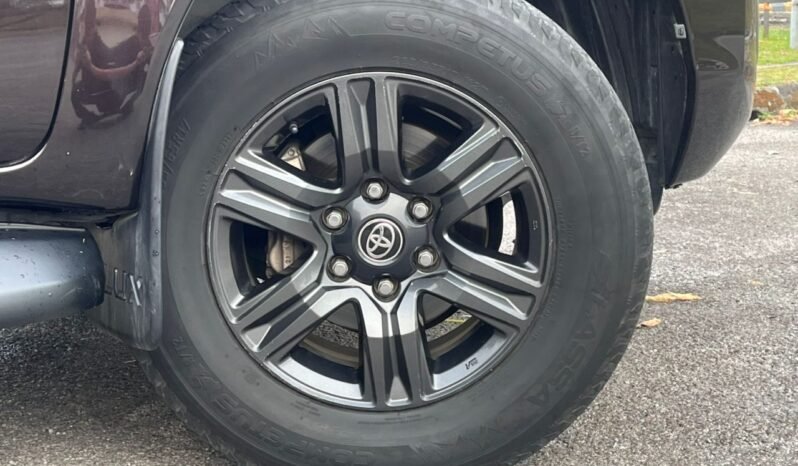 
								TOYOTA HILUX DOUBLE CAB 2.4E AT 4X4 full									