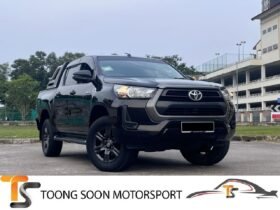 TOYOTA HILUX DOUBLE CAB 2.4E AT 4X4