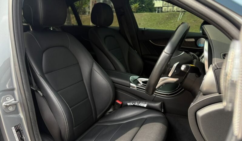 
								MERCEDES BENZ C180 1.6 G AMG (A) full									