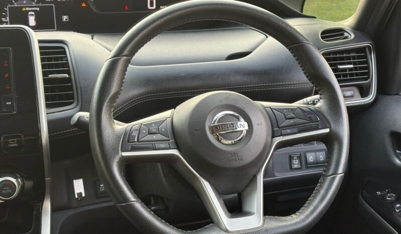 
								NISSAN SERENA 2.0L CVT HWS S-HEV full									