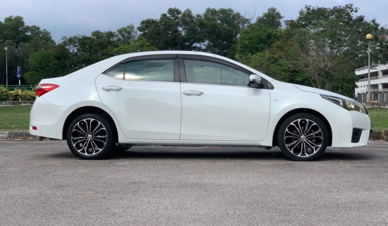 
								TOYOTA COROLLA ALTIS 2.0V (A) full									