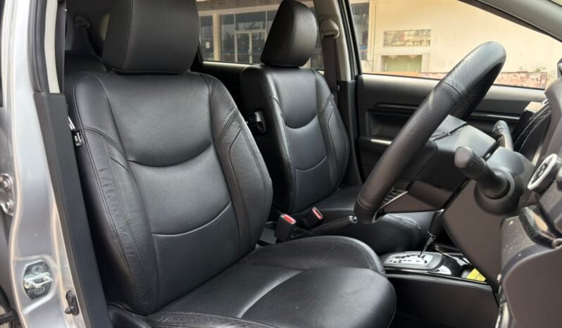 
								PERODUA ARUZ 1.5 AV (A) full									