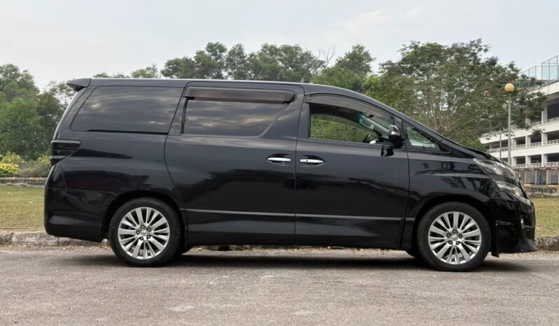 
								TOYOTA VELLFIRE 2.4 (A) full									