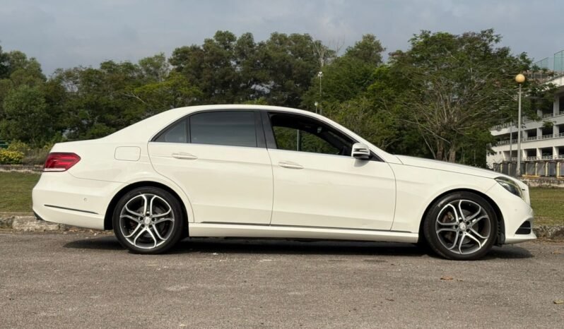 
								MERCEDES BENZ E250 2.0 (A) full									