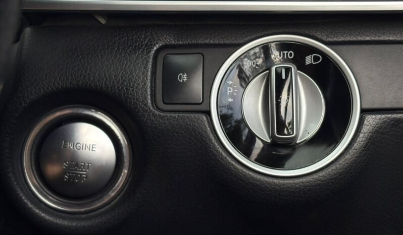 
								MERCEDES BENZ E250 2.0 (A) full									