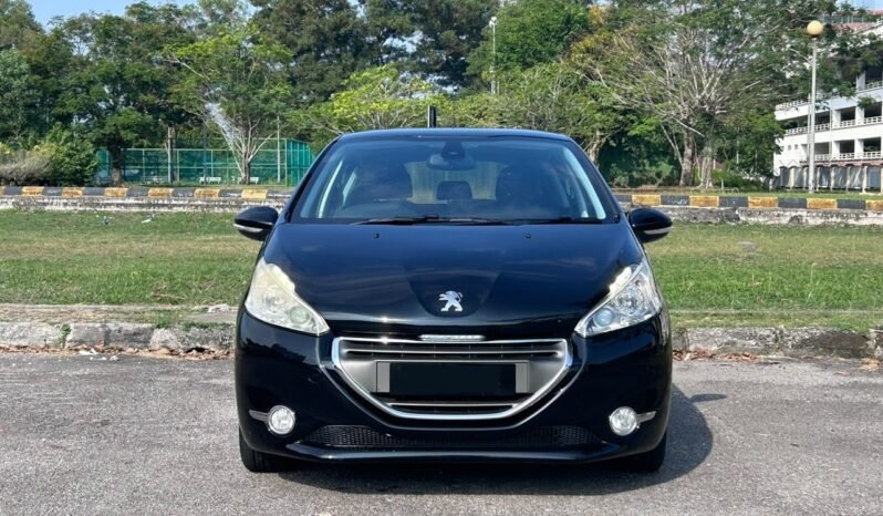 
								PEUGEOT 208 1.6 (A) full									