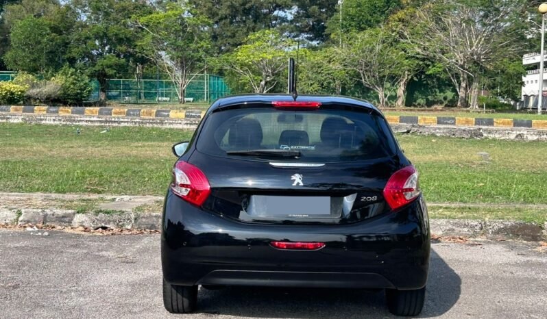 
								PEUGEOT 208 1.6 (A) full									