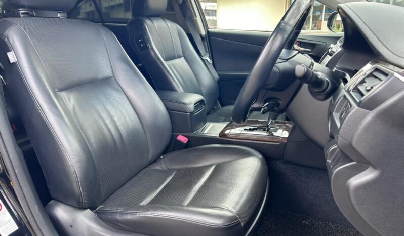 
								TOYOTA CAMRY 2.5 HYBRID (A) full									