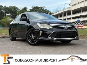 TOYOTA CAMRY HYBRID 2.5 (A)