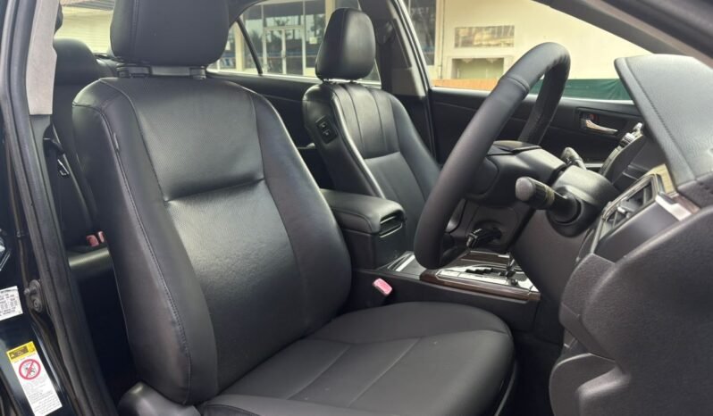 
								TOYOTA CAMRY HYBRID 2.5 (A) full									