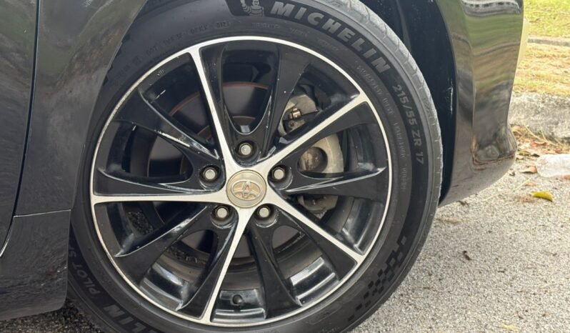 
								TOYOTA CAMRY HYBRID 2.5 (A) full									