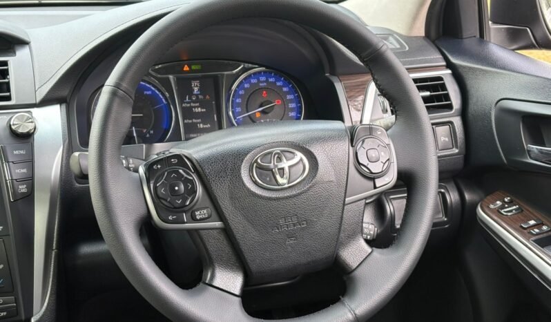 
								TOYOTA CAMRY HYBRID 2.5 (A) full									