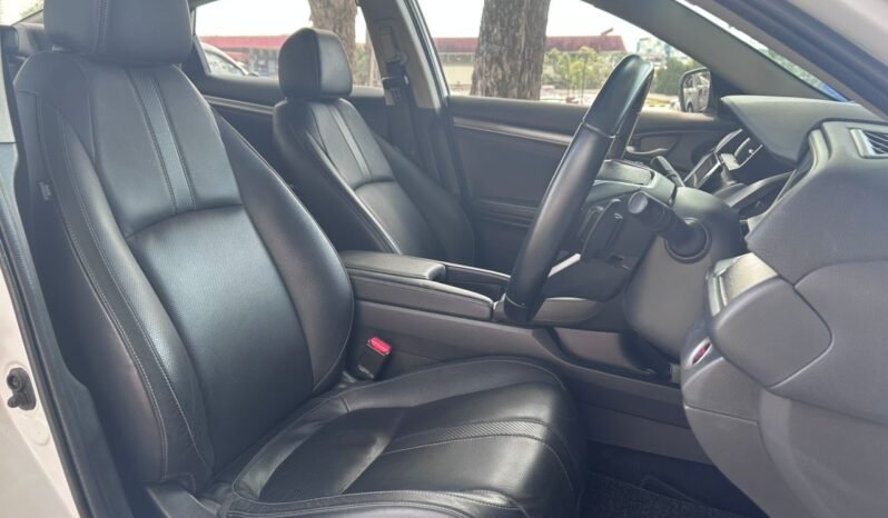 
								HONDA CIVIC 1.5 TC full									