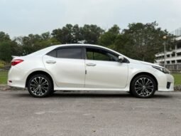 
										TOYOTA ALTIS 2.0 (A) full									