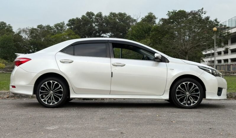 
								TOYOTA ALTIS 2.0 (A) full									