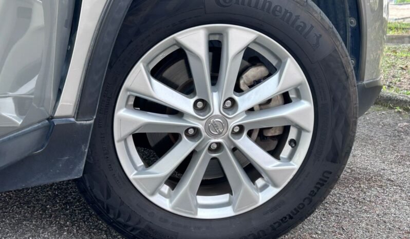 
								NISSAN X-TRAIL 2.0 CVT full									