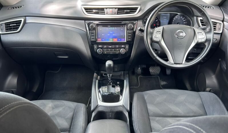 
								NISSAN X-TRAIL 2.0 CVT full									