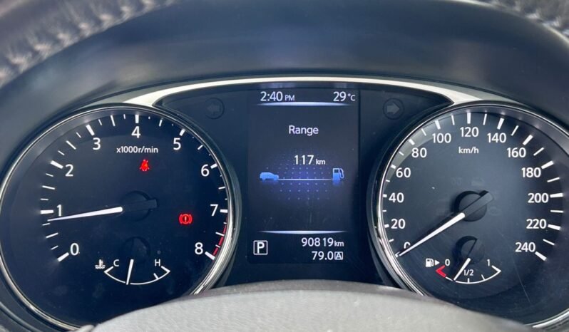 
								NISSAN X-TRAIL 2.0 CVT full									