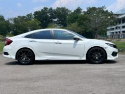 
										HONDA CIVIC 1.5 TC-P full									