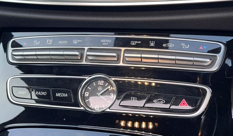 
								MERCEDES BENZ E350e AMG LINE (A) full									