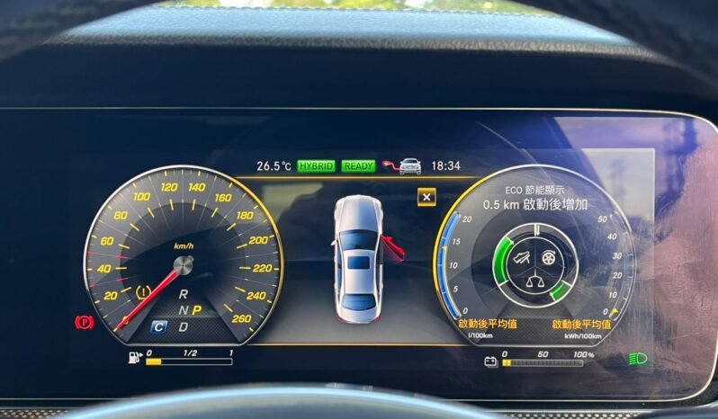 
								MERCEDES BENZ E350e AMG LINE (A) full									