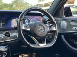 
										MERCEDES BENZ E350e AMG LINE (A) full									