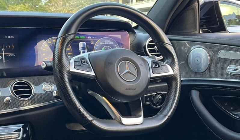 
								MERCEDES BENZ E350e AMG LINE (A) full									