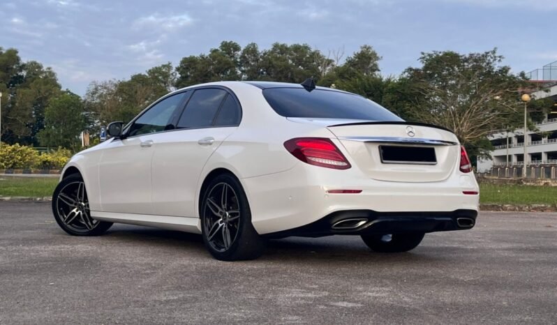 
								MERCEDES BENZ E350e AMG LINE (A) full									