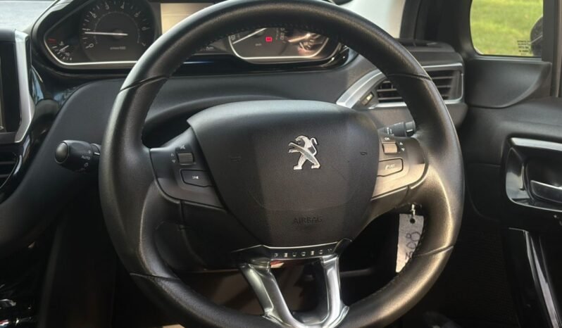 
								PEUGEOT 208 1.6 (A) full									