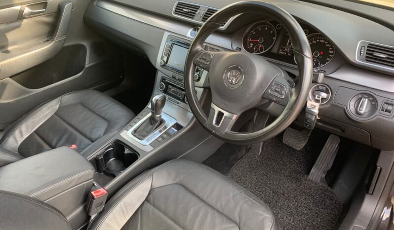 
								VOLKSWAGEN PASSAT 1.8 (A) full									