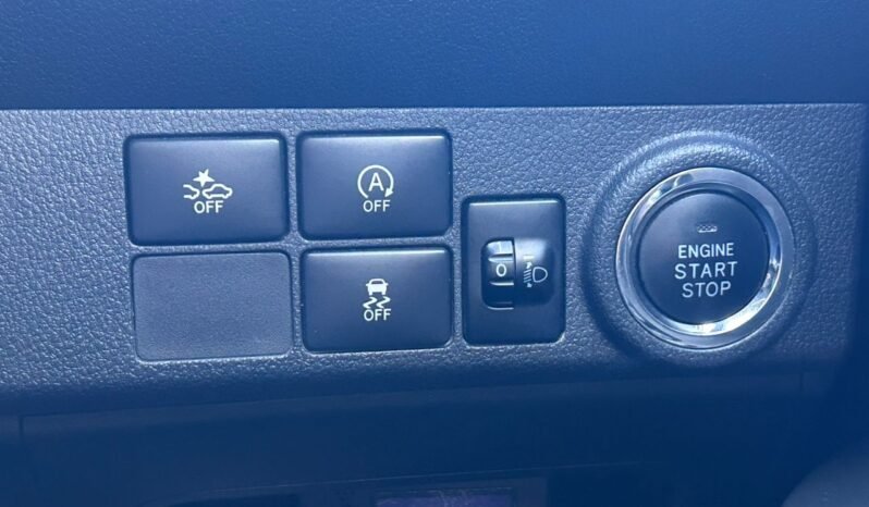 
								PERODUA ARUZ 1.5 AV (A) full									