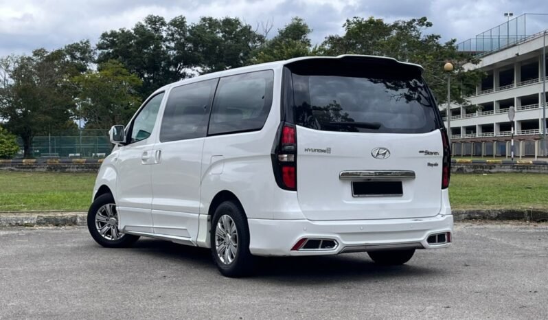 
								HYUNDAI GRAND STAREX ROYALE 2.5 (A) full									