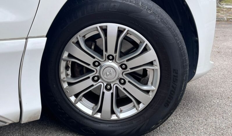 
								HYUNDAI GRAND STAREX ROYALE 2.5 (A) full									