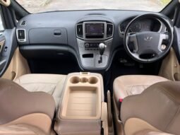 
										HYUNDAI GRAND STAREX ROYALE 2.5 (A) full									