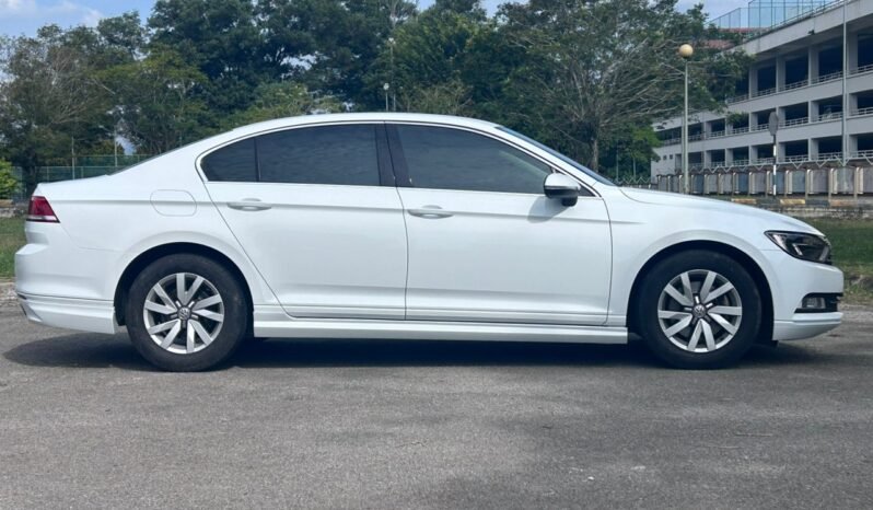 
								VOLKSWAGEN PASSAT 1.8 (A) full									