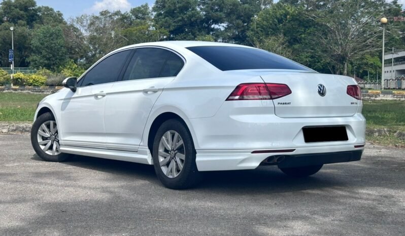 
								VOLKSWAGEN PASSAT 1.8 (A) full									