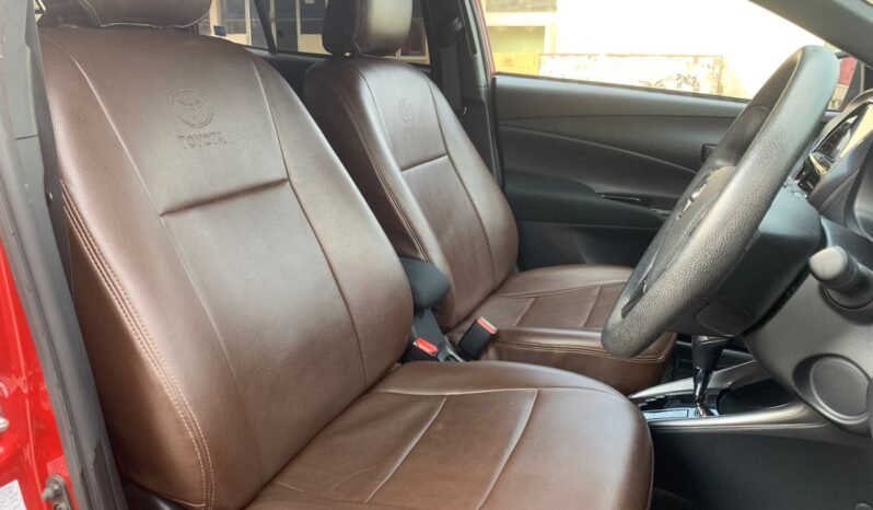 
								TOYOTA  YARIS 1.5E (A) full									