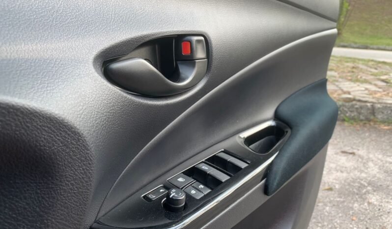 
								TOYOTA  YARIS 1.5E (A) full									