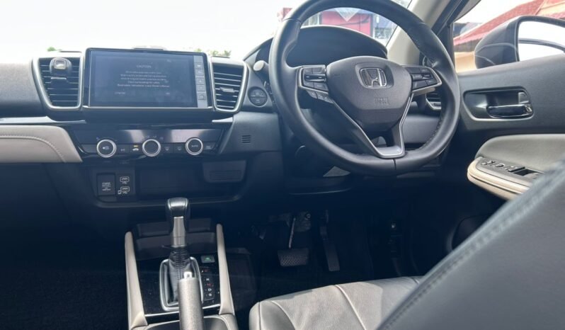 
								HONDA CITY 1.5V full									