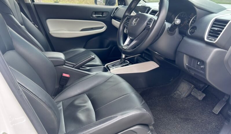 
								HONDA CITY 1.5V full									