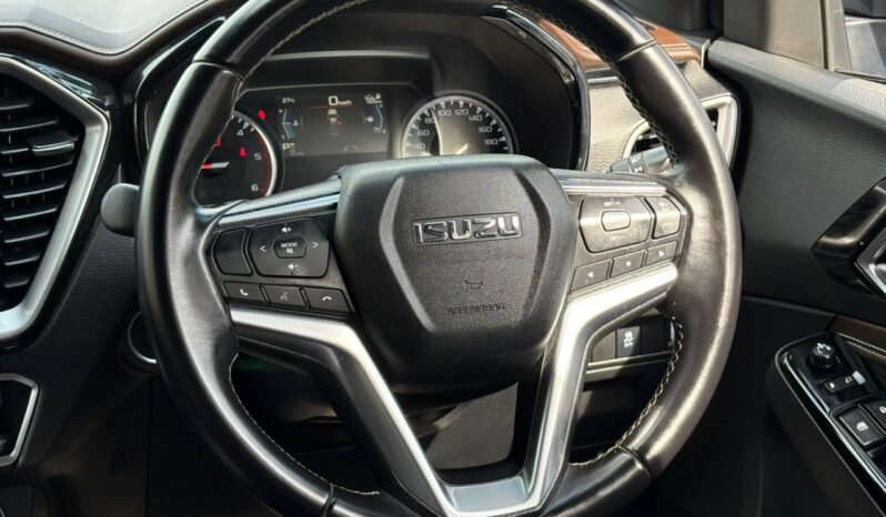 
								ISUZU DMAX 3.0 (A) full									