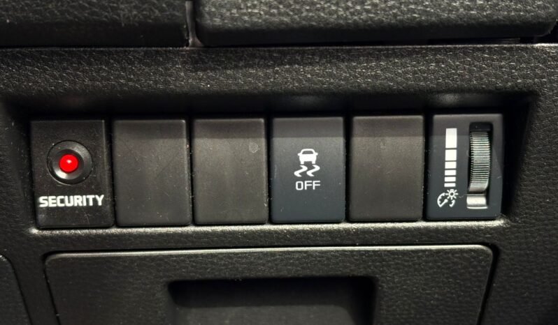 
								ISUZU DMAX 3.0 (A) full									