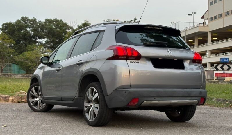 
								PEUGEOT 2008 PURETECH 1.2 AT full									