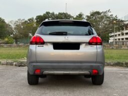 
										PEUGEOT 2008 PURETECH 1.2 AT full									