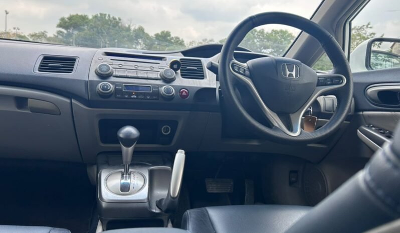 
								HONDA CIVIC 1.8 SL (A) full									