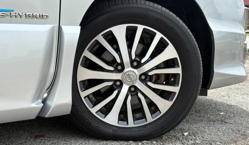 
								NISSAN SERENA 2.0 HYB (A) full									