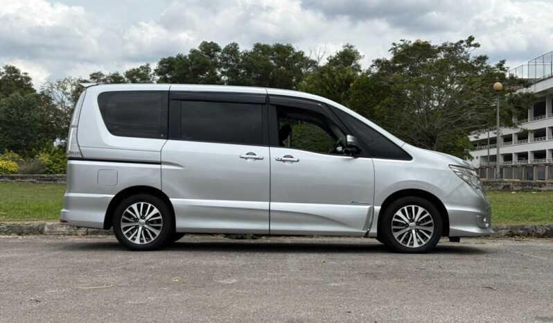 
								NISSAN SERENA 2.0 HYB (A) full									