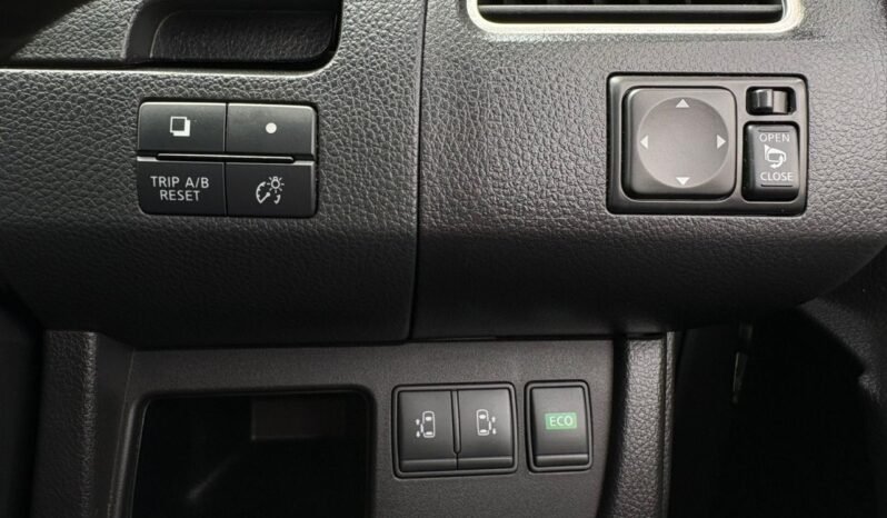 
								NISSAN SERENA 2.0 HYB (A) full									