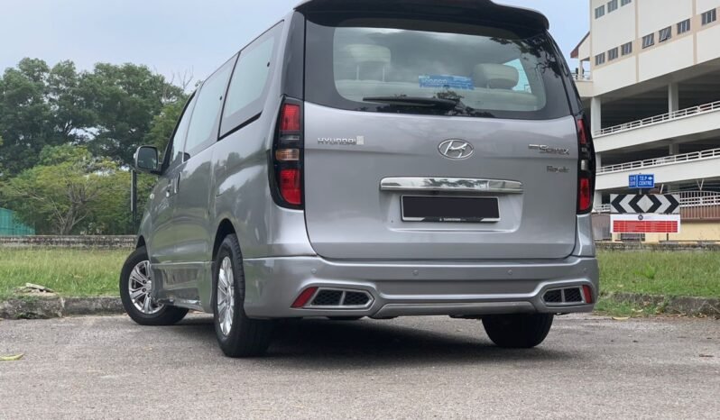 
								HYUNDAI GRAND STAREX 2.5 full									