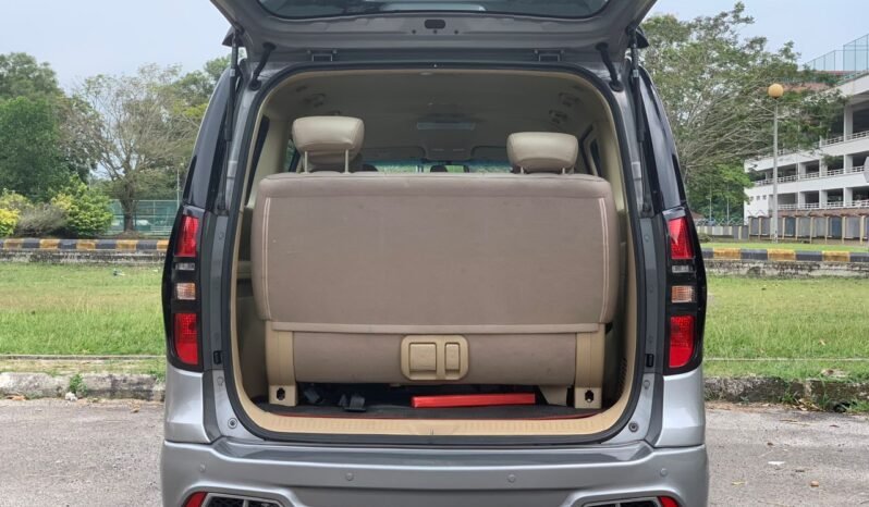 
								HYUNDAI GRAND STAREX 2.5 full									